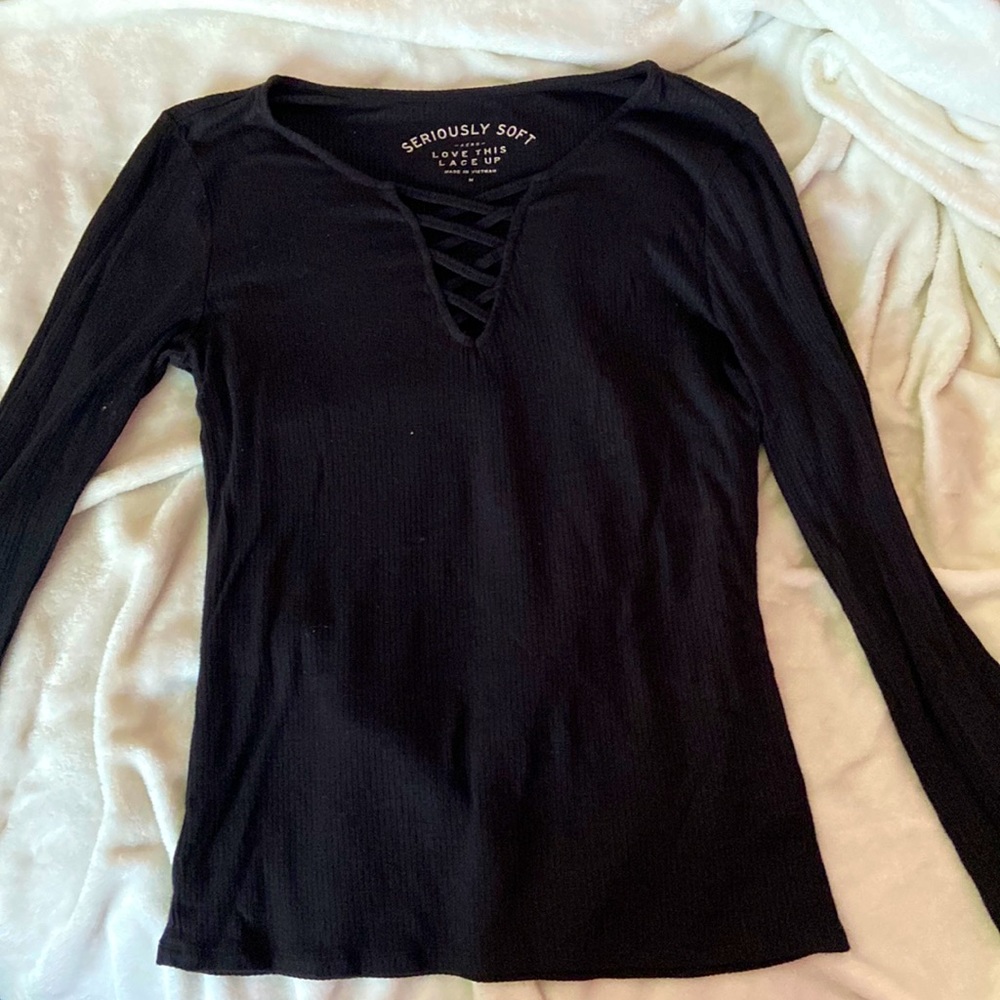 Black Aeropostale cross top